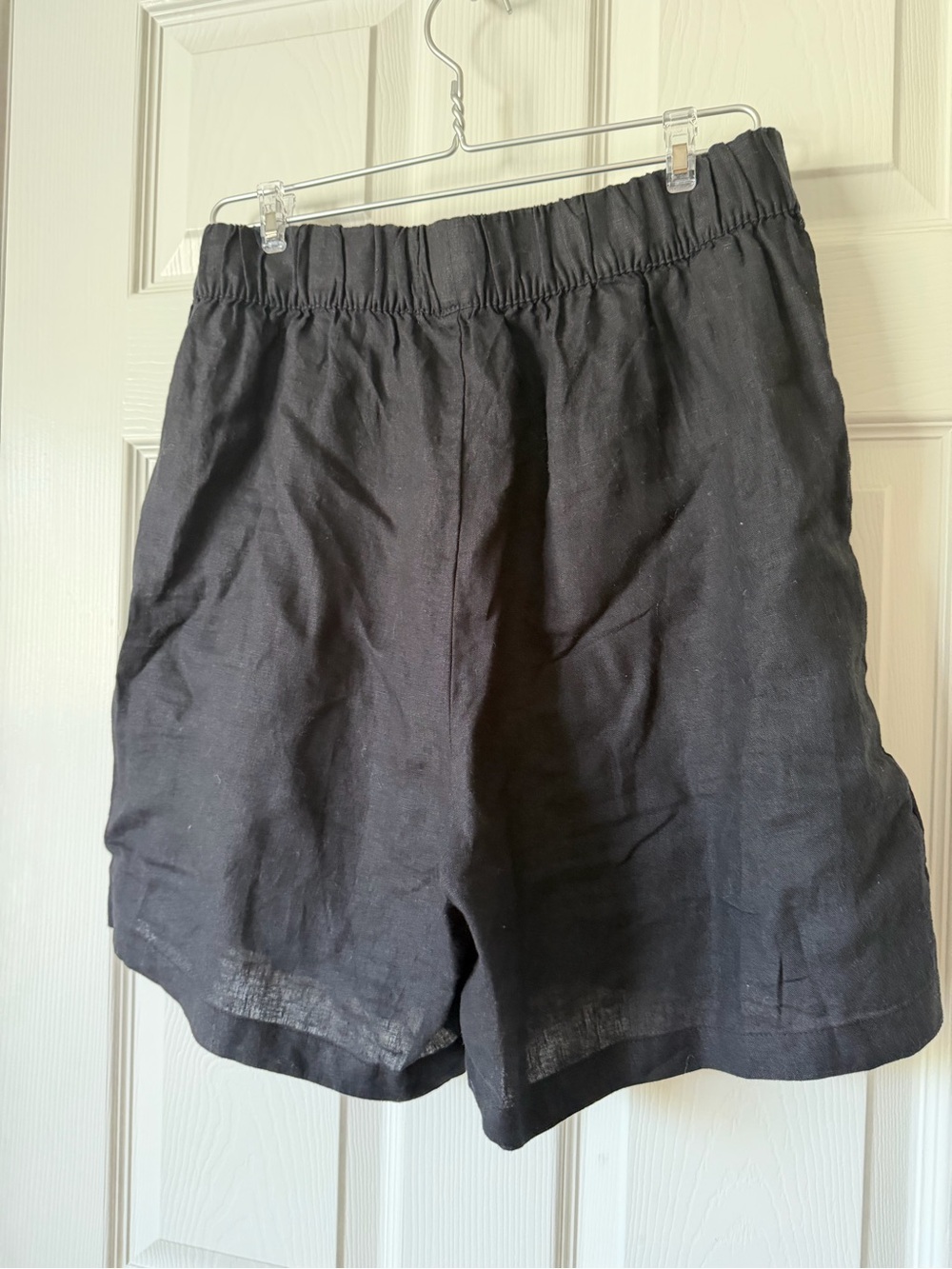 C&C California Black High-Waist Linen Shorts - Picture 4 of 4